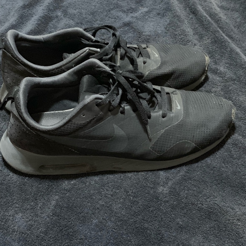 Black Nike size 12